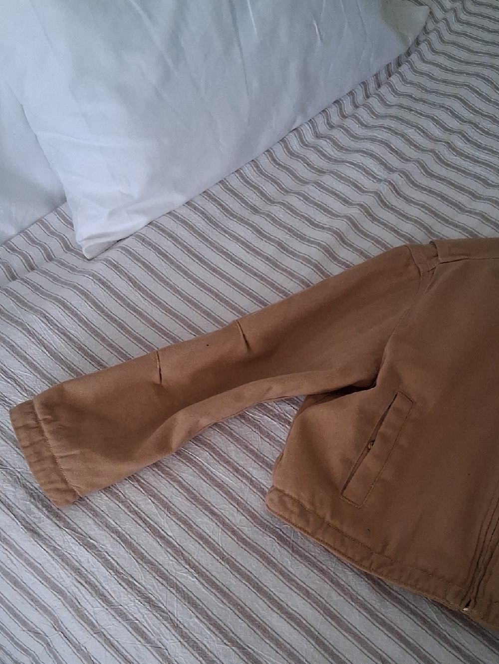 Jacket - Picture 2 of 7